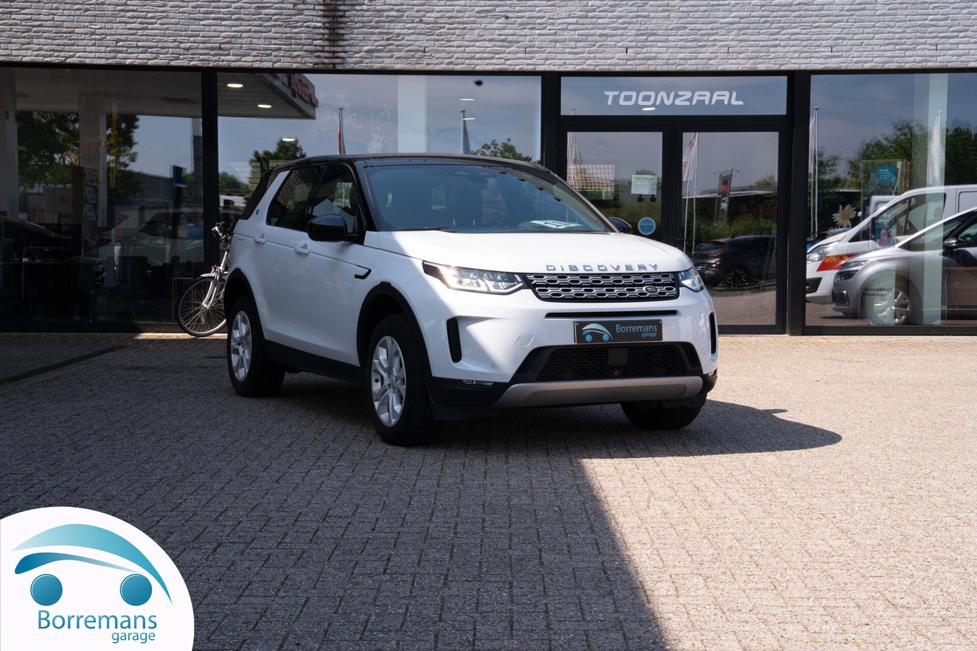 Land Rover Discovery Sport P300e | 4WD | Trekhaak | Panodak, 1498 cc, 0 kg, Discovery Sport, Wit