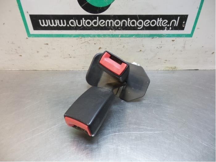 Insertion ceinture de sécurité arrière gauche d'un Audi A, -, 3 mois de garantie, Audi, Utilisé