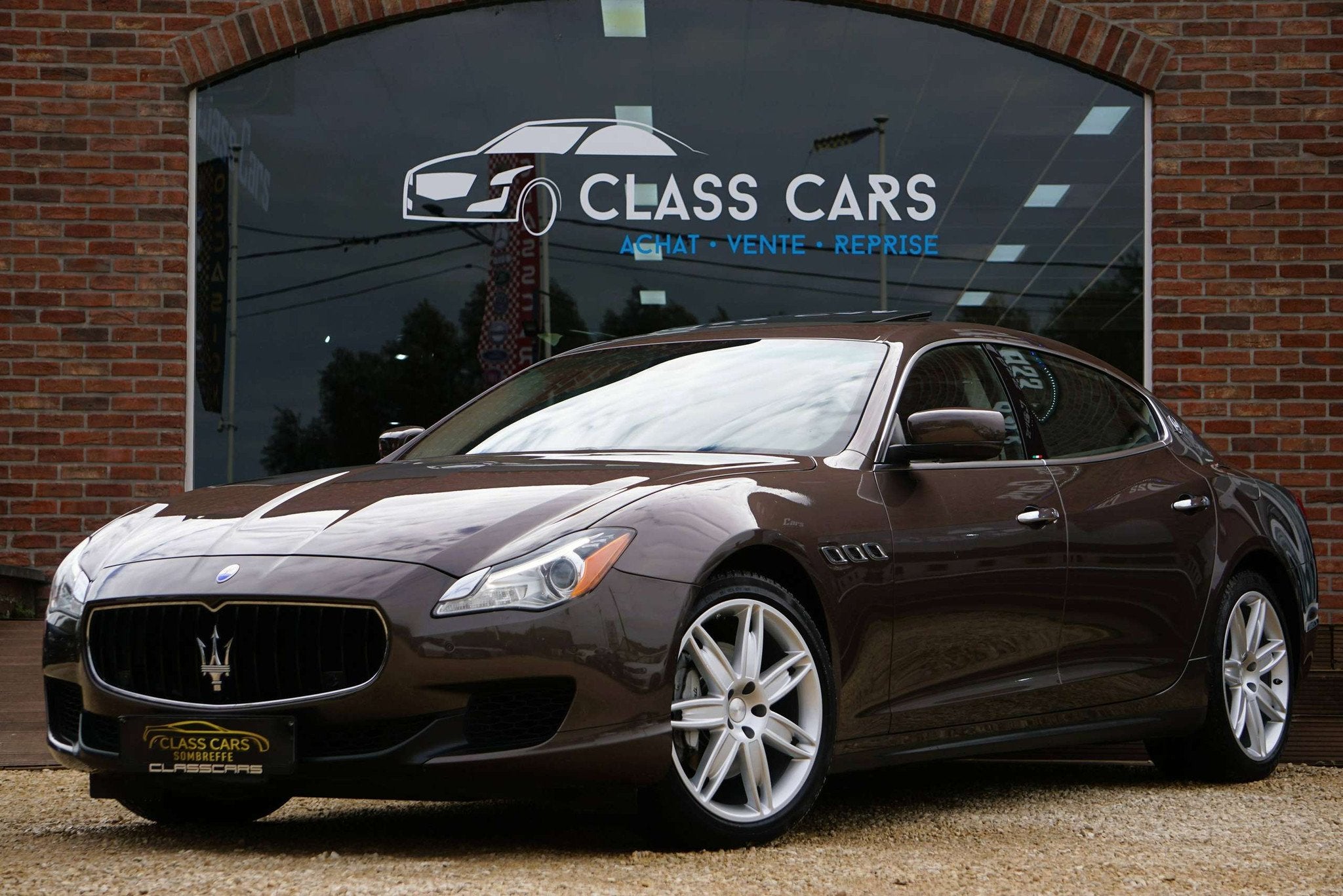 Maserati Quattroporte 3.0 D S AUTO LIMITED EDITION BI-XENON, Auto's, Automaat, Xenon verlichting, Gebruikt, Zwart