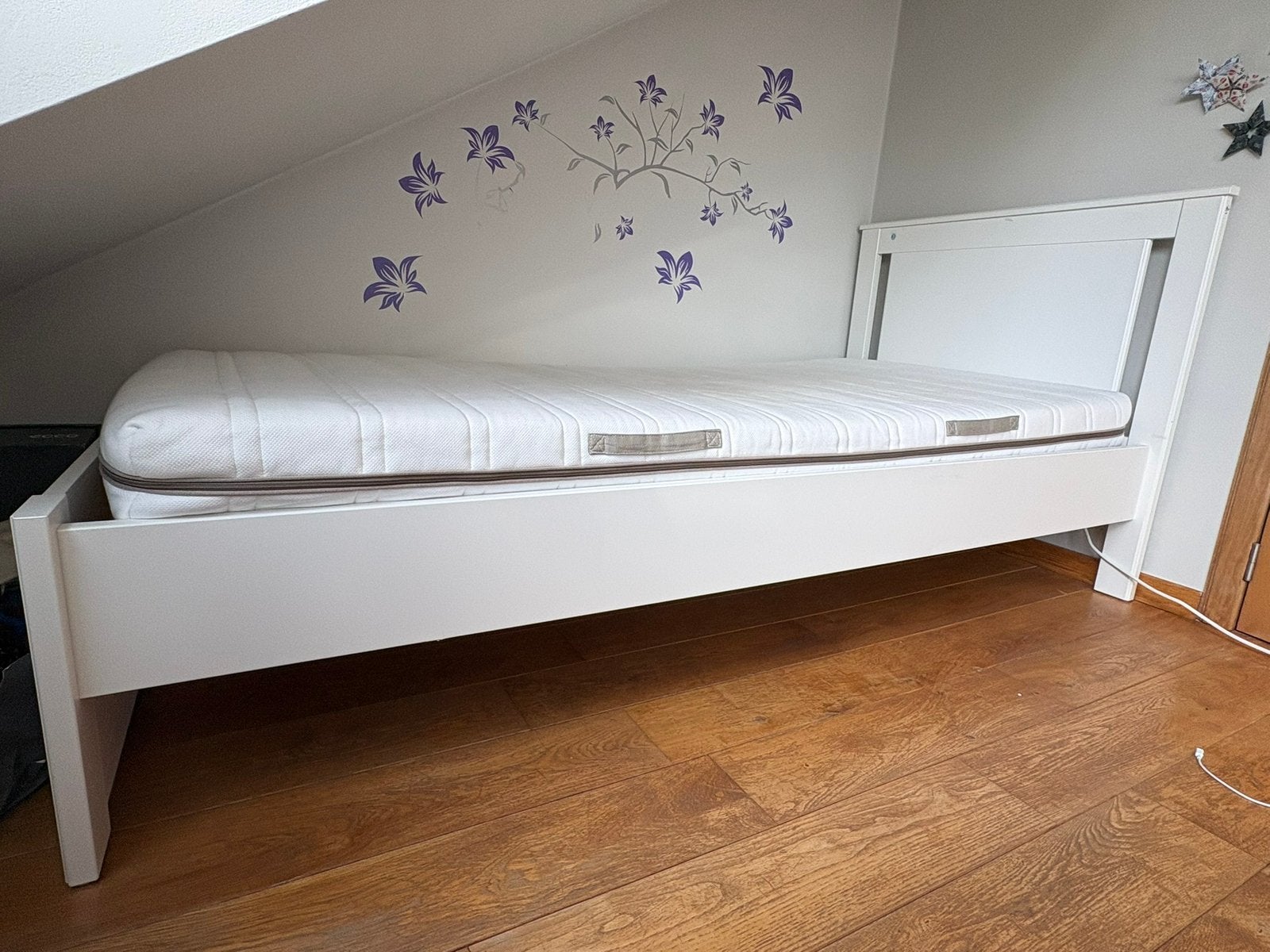 Lit Ikea avec matelas et sommier en très bon état, Maison & Meubles, Enlèvement, Utilisé