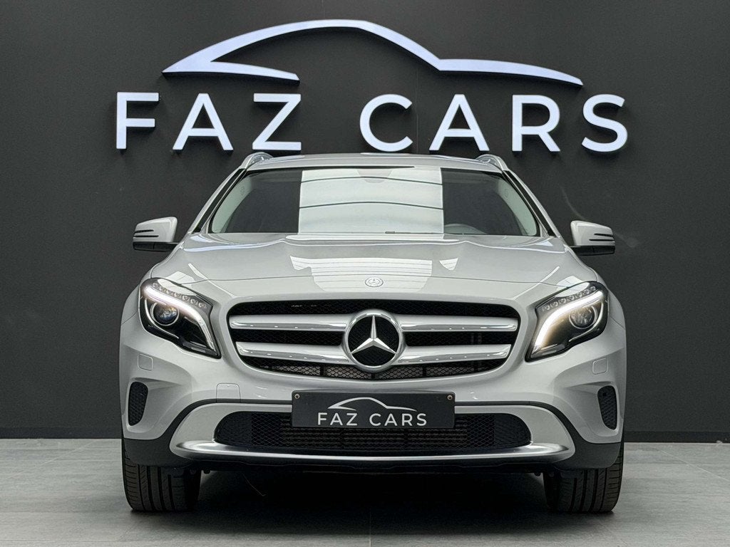 Mercedes-Benz GLA 180 * 1ER PROP + BAUTO + LED + GPS + CAMER, Achat, Entreprise, Noir, 5 portes
