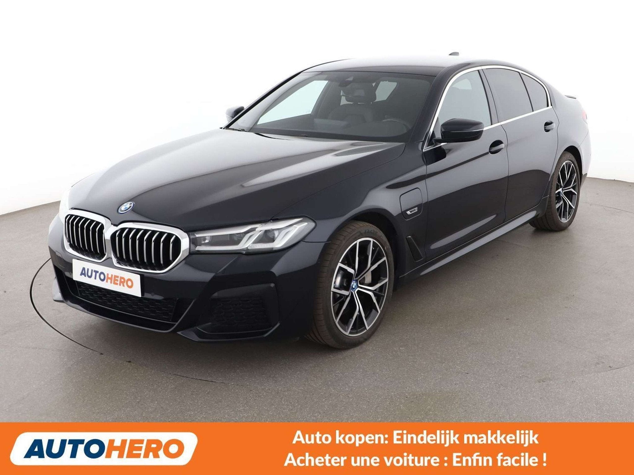 BMW 5 Serie 530 530e xDrive M Sport (bj 2022, automaat), Auto's, BMW, Automaat, Zwart, Leder, Vierwielaandrijving