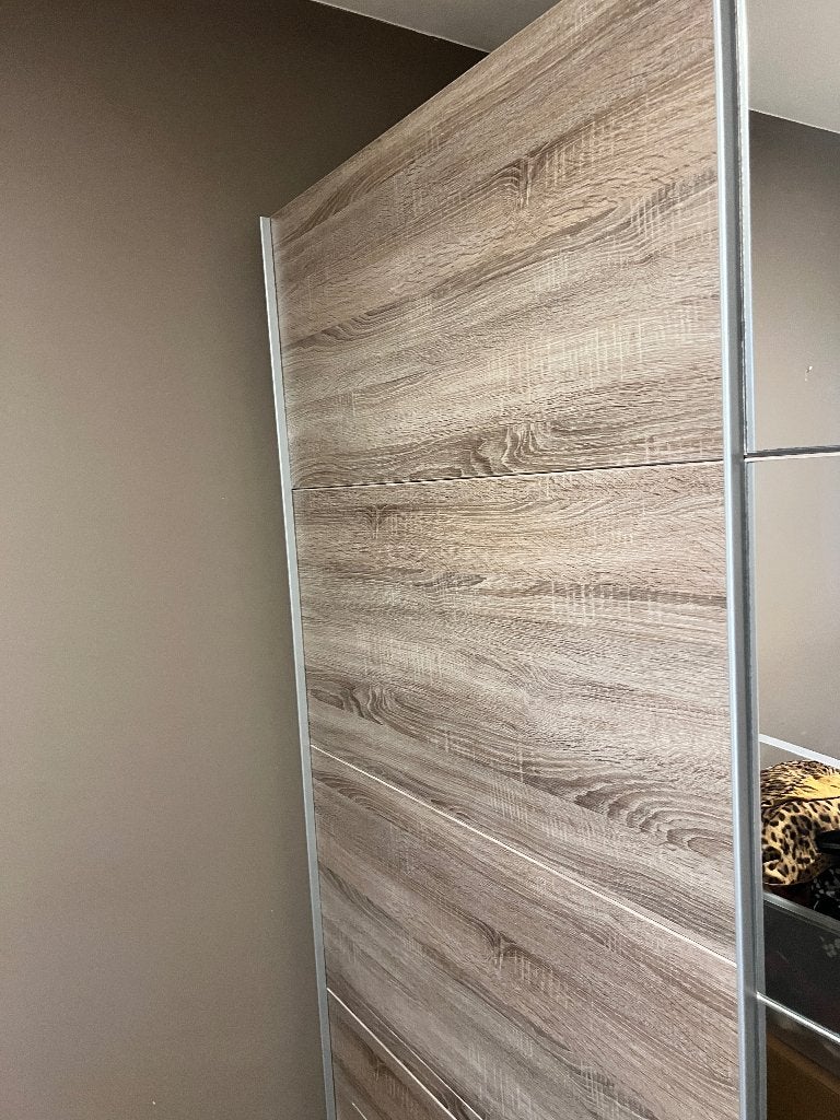 Armoire gratuite, Enlèvement, Utilisé