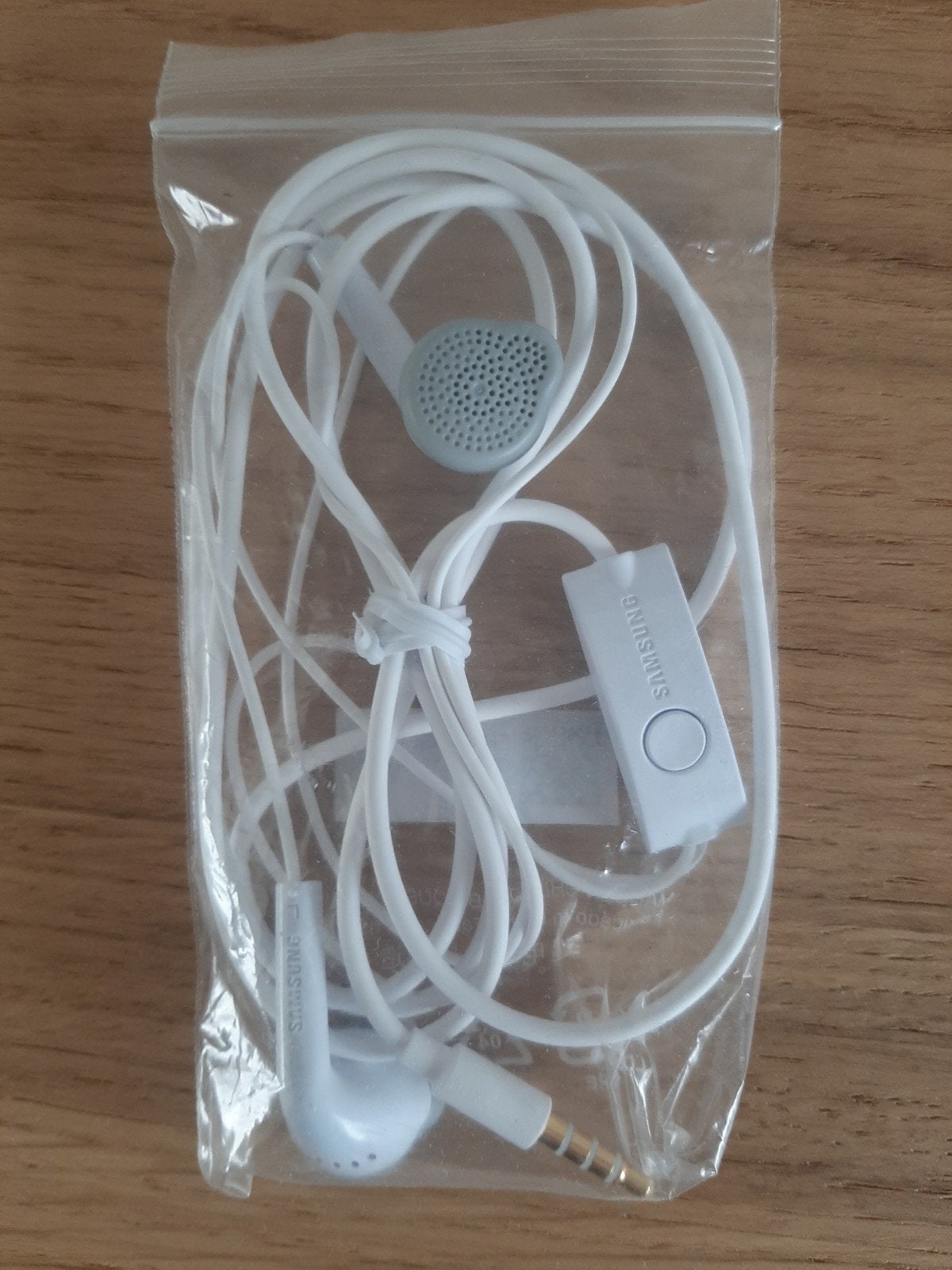 Samsung oortjes, Telecommunicatie, Ophalen, Nieuw, In oorschelp (earbud), Wit