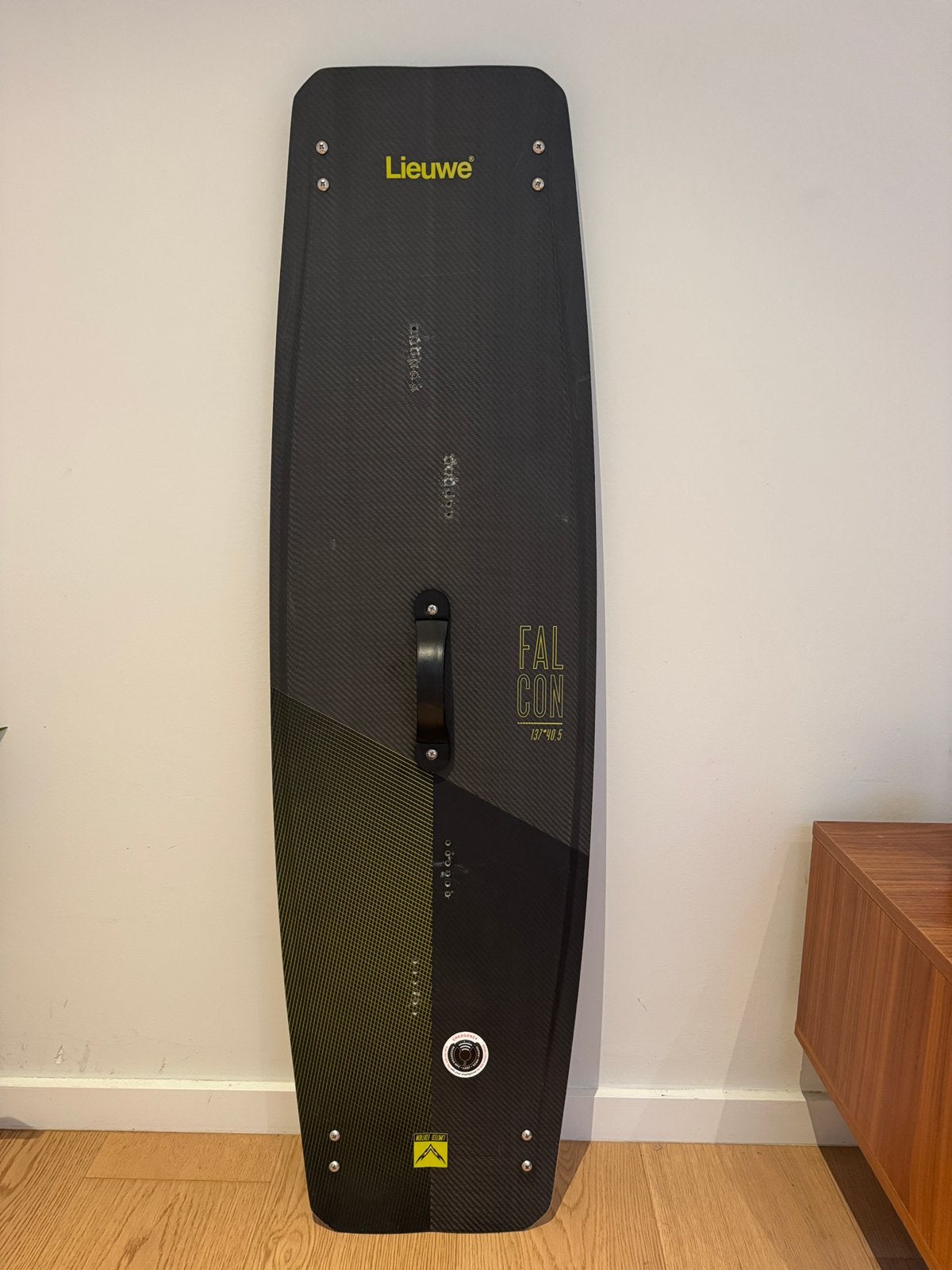 New Falcon137 - Planche de kitesurf, Double astuce, Enlèvement, Comme neuf, Planche de kite