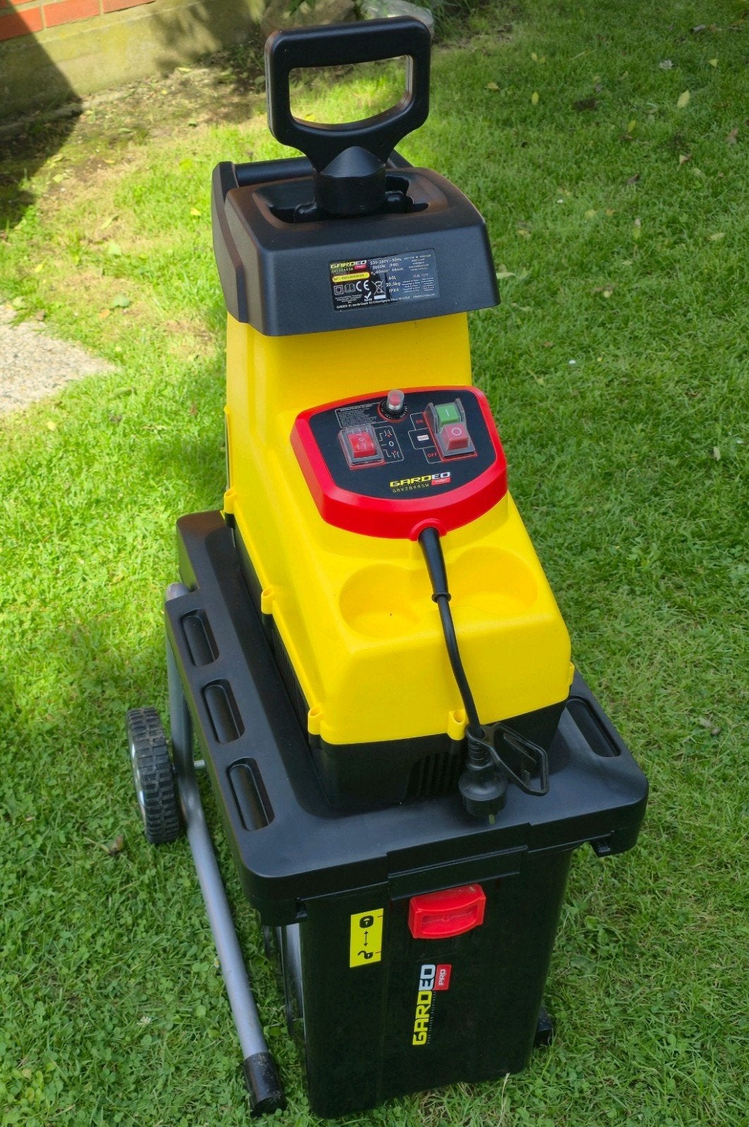 Broyeur gardeo pro 2800w coupe 4.4cm, Enlèvement