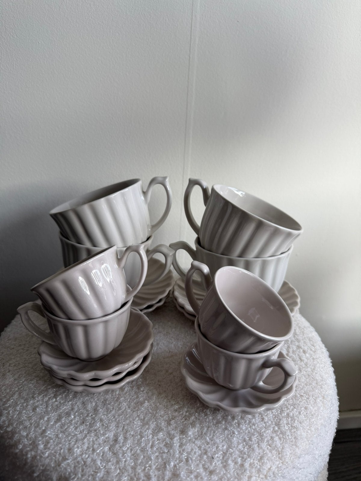 H&M Home Serviesset: Espresso & Grote Mokken met Schotels, Enlèvement