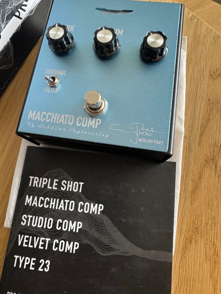 ② Ashdown Macchiato Bass Compressor — Instrumenten | Toebehoren