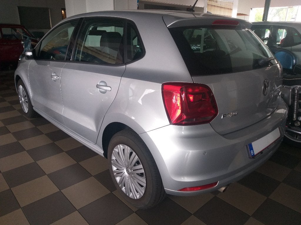 ZEER MOOIE POLO COMFORTL. MET VELE MOOIE OPTIES 1.2TSI 90PK, Auto's, Volkswagen, Stof, 4 cilinders, Bedrijf, 5 deurs