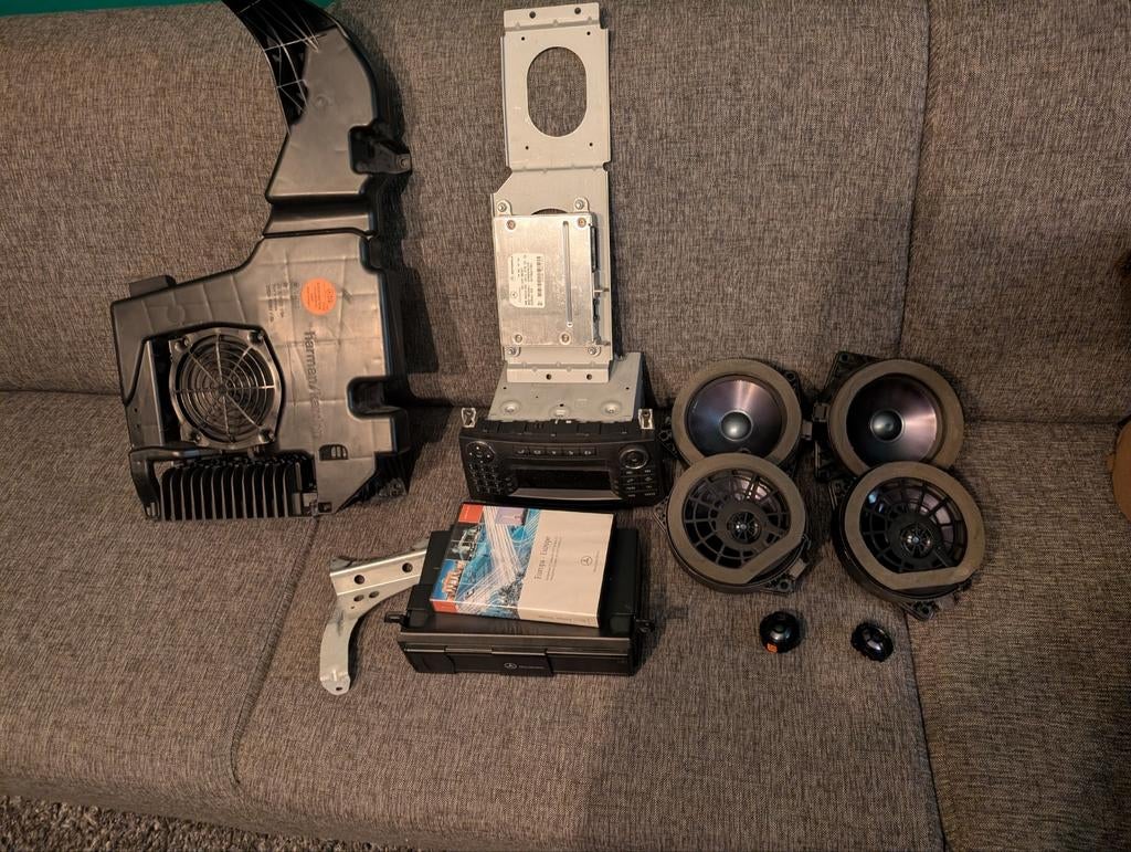 TE KOOP: HARMAN KARDON 7.1 auto-radio systeem, Ophalen of Verzenden