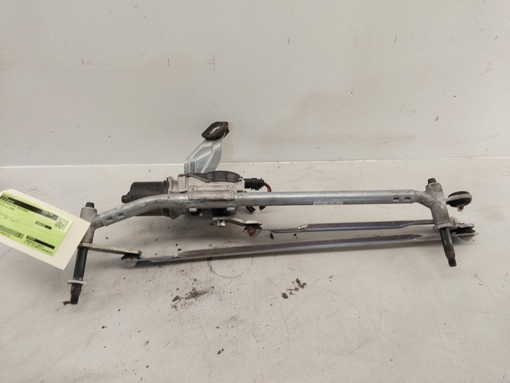 MOTEUR + TRINGLERIE ESSUIE GLACE AVANT BMW X2 (F39), Utilisé, BMW, Petuelring 130
80809  München, DE, Bayerische Motoren Werke AG