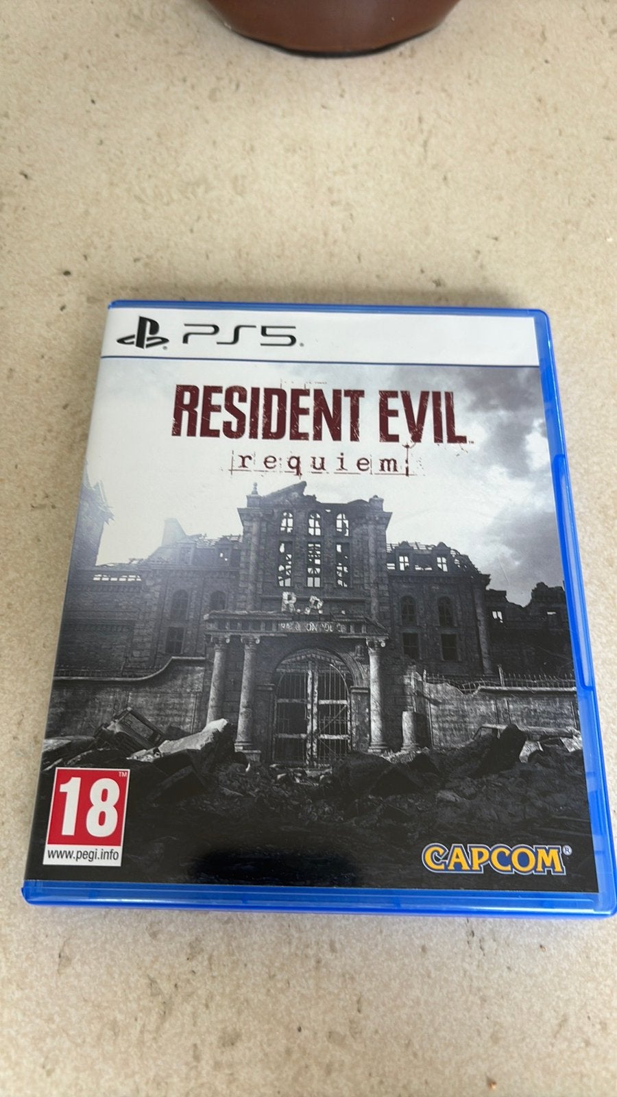 Resident evil requiem, Enlèvement ou Envoi, Comme neuf