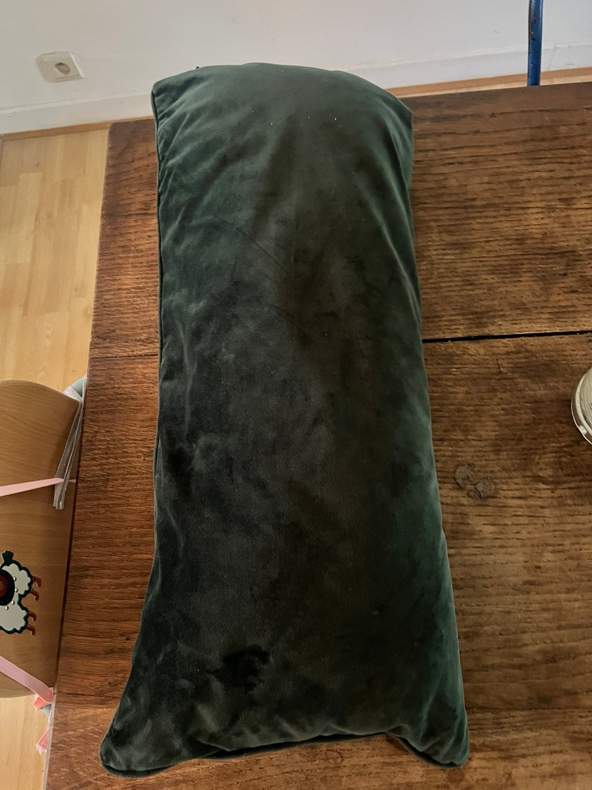 Coussin velours, Enlèvement, Comme neuf