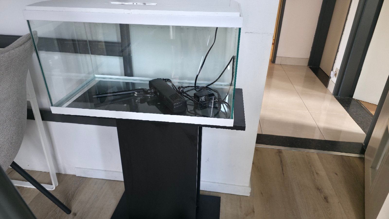 60l aquarium met staander, Dieren en Toebehoren, Vissen | Aquaria en Toebehoren, Ophalen, Filter