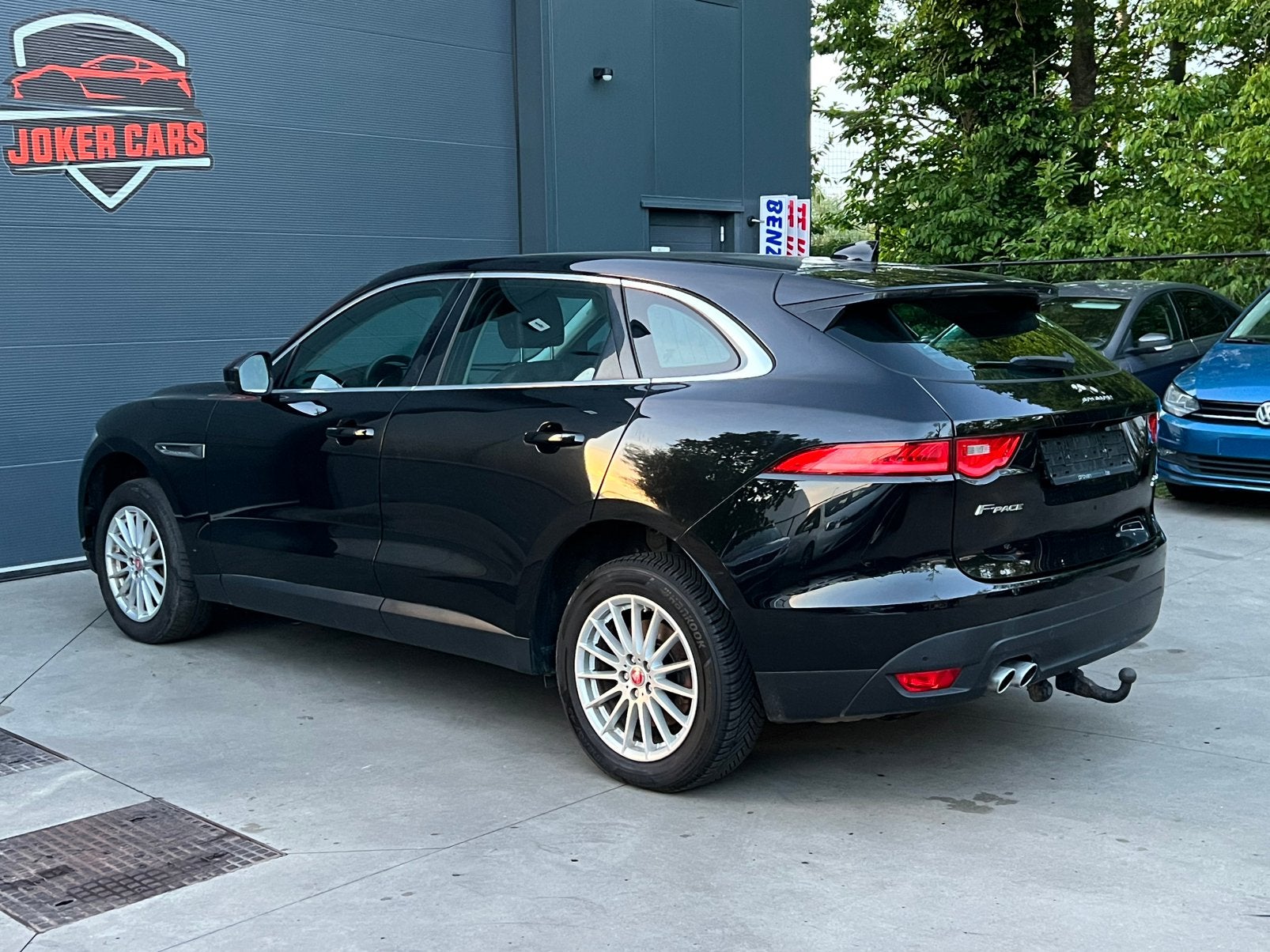 Jaguar F-Pace 2.0 D R-Sport Automatique EUR6B, Auto's, Jaguar, Automaat, 139 g/km, 4 cilinders, Zwart