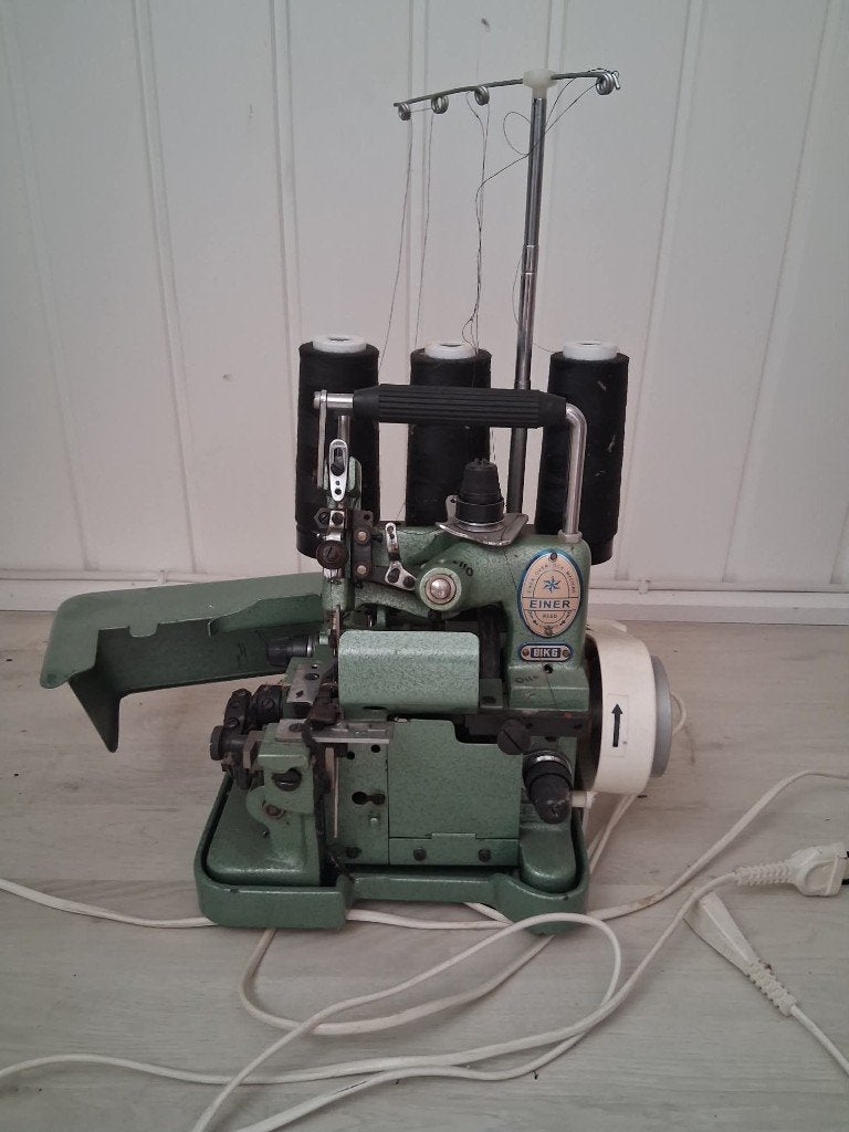 Vintage Einer BIK6 overlockmachine, Autres marques, Industrie, Enlèvement, Utilisé