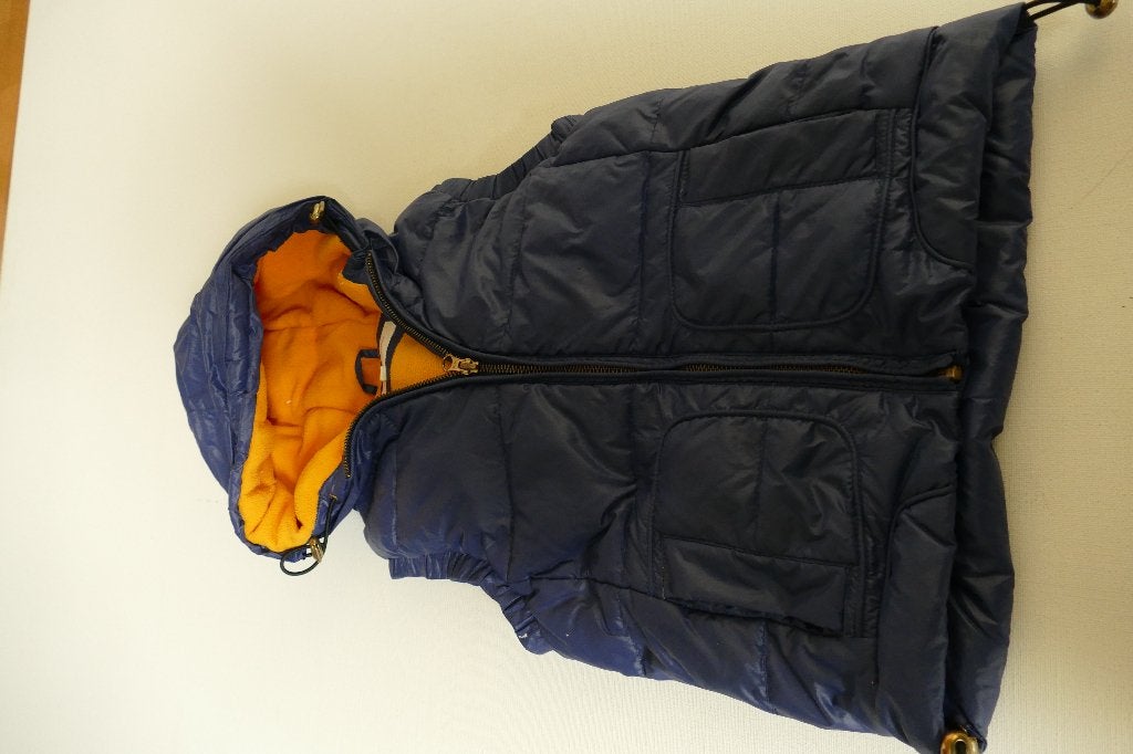 bodywarmer: American Outfitters + verkeersjasje: : 8 jaar, Trui of Vest, Ophalen of Verzenden, Zo goed als nieuw, Jongen