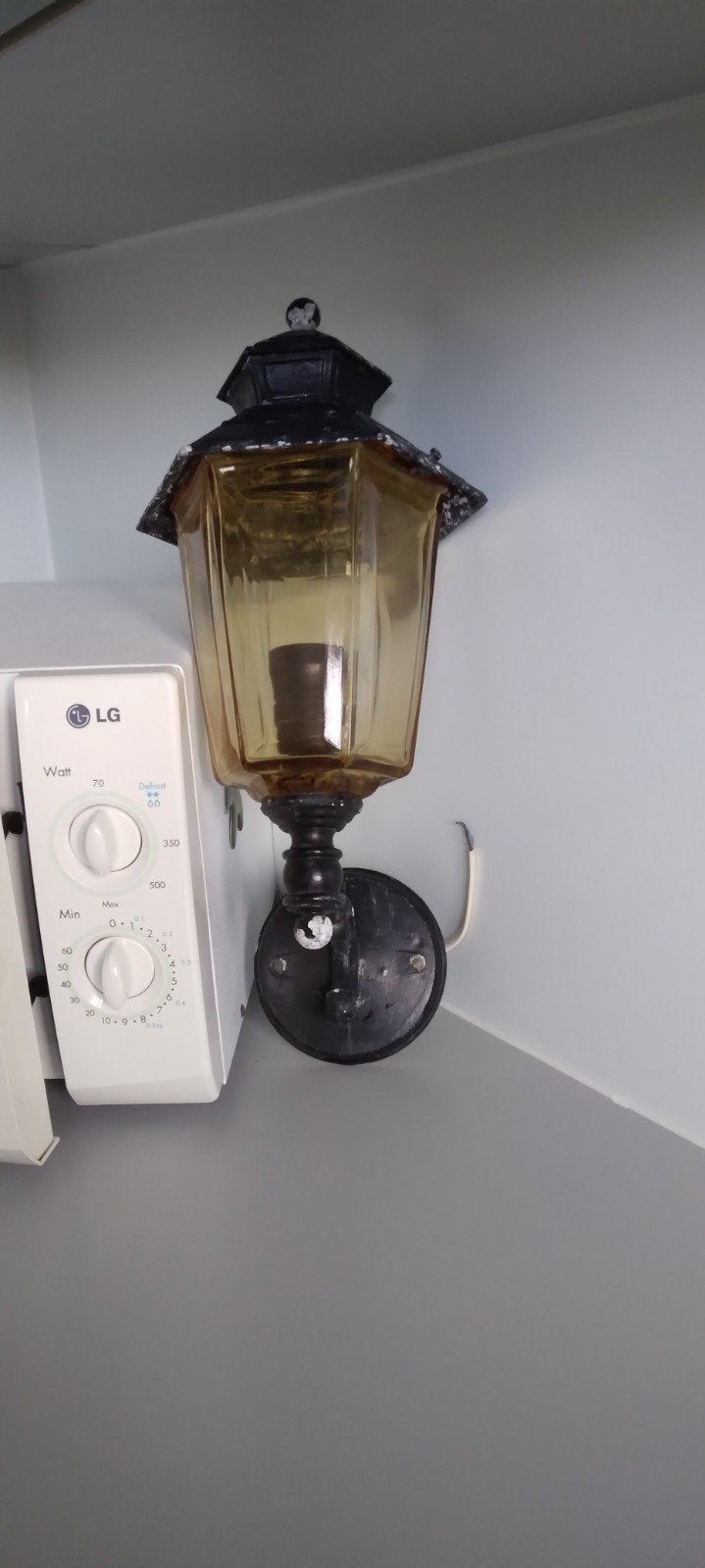 Zeer oude Vintage wandlamp voor buiten in smeedijzer en glas, Tuin en Terras, Gebruikt, Wandlamp, Ophalen of Verzenden, Led