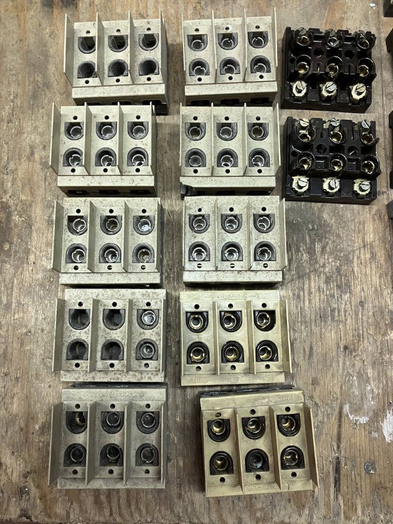 bases de stots/fusible pour tableau électrique, Bricolage & Construction, Électricité & Câbles, Enlèvement ou Envoi, Utilisé, Autres types