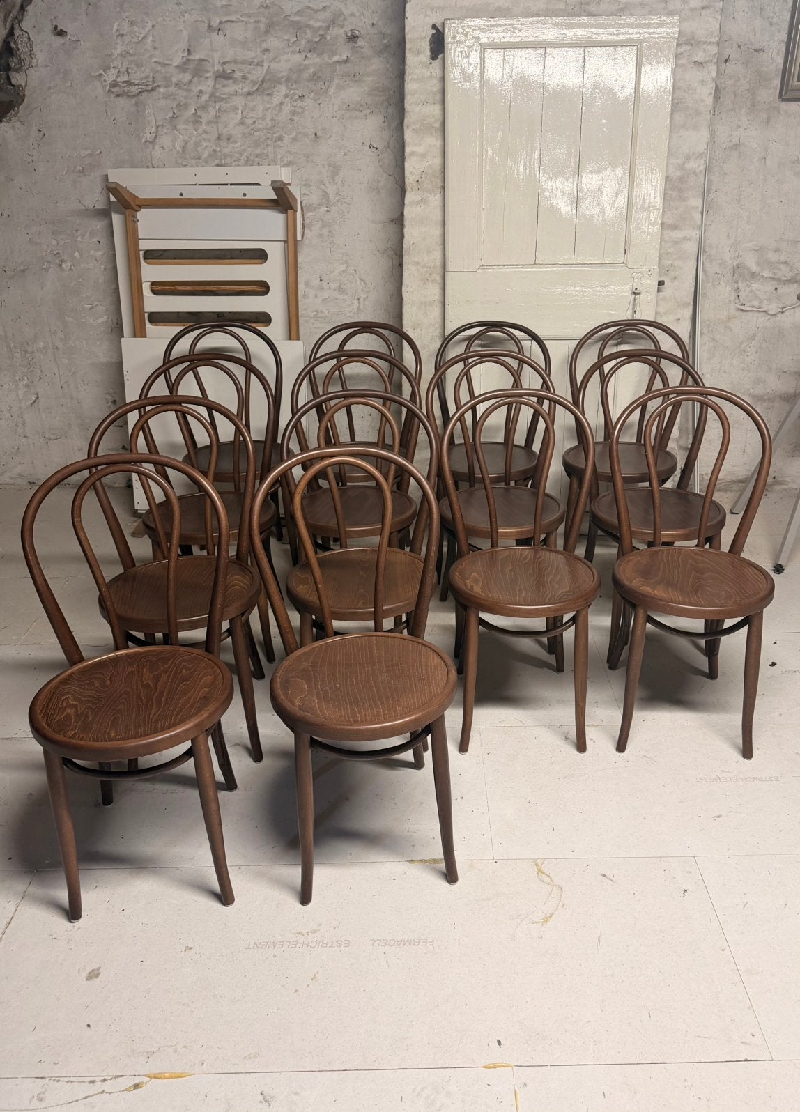 bruine Thonet stoelen, Ophalen