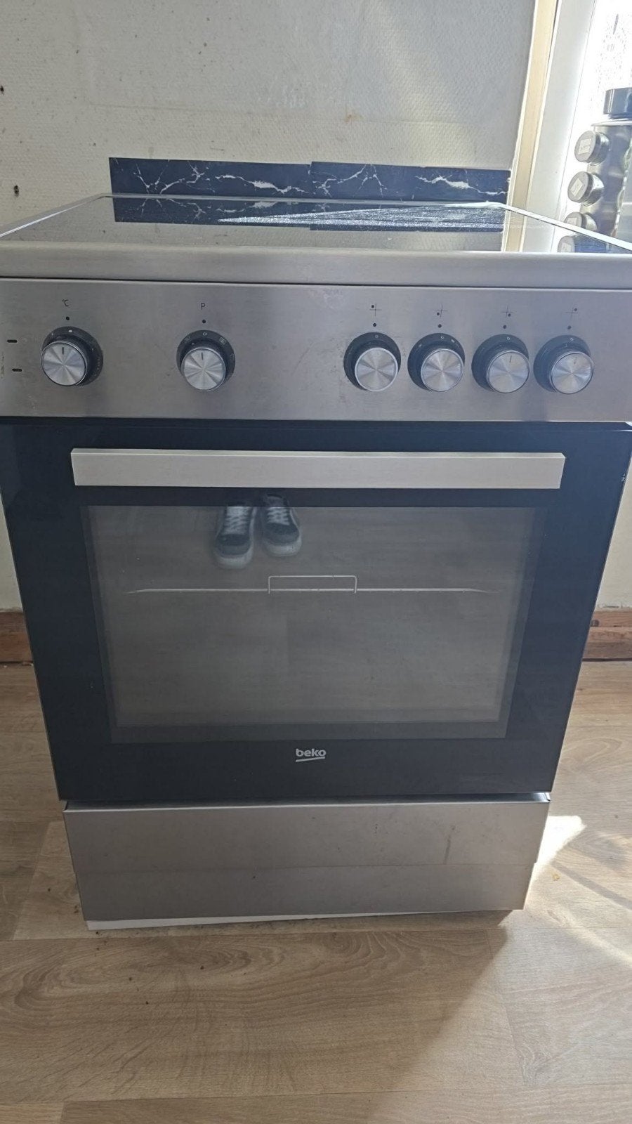 Beko, Elektronische apparatuur, Fornuizen, Ophalen