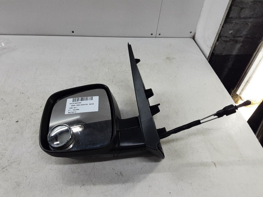 SPIEGEL LINKS Peugeot Bipper (AA) (01-2008/-), Gebruikt, Mevr. I. Hauben, Rue de l'Espoir 34 34
4030  GRIVEGNÉE, BE, Info@Collignon.be