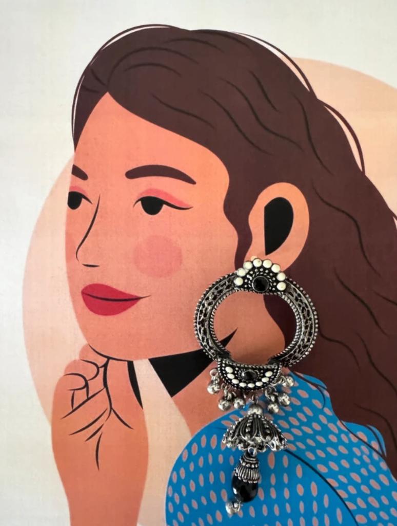 Gorgeous statement earrings, Overige materialen, Ophalen of Verzenden, Zo goed als nieuw, Knopjes of Stekers