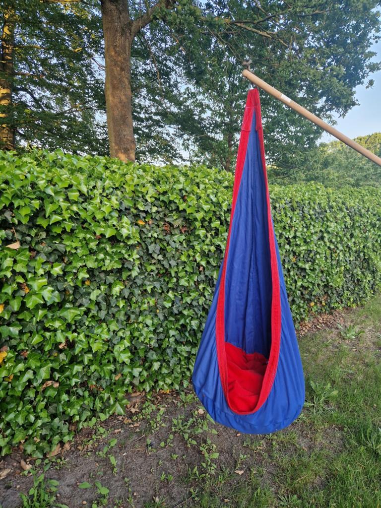 Hangnestje voor kind, Ophalen