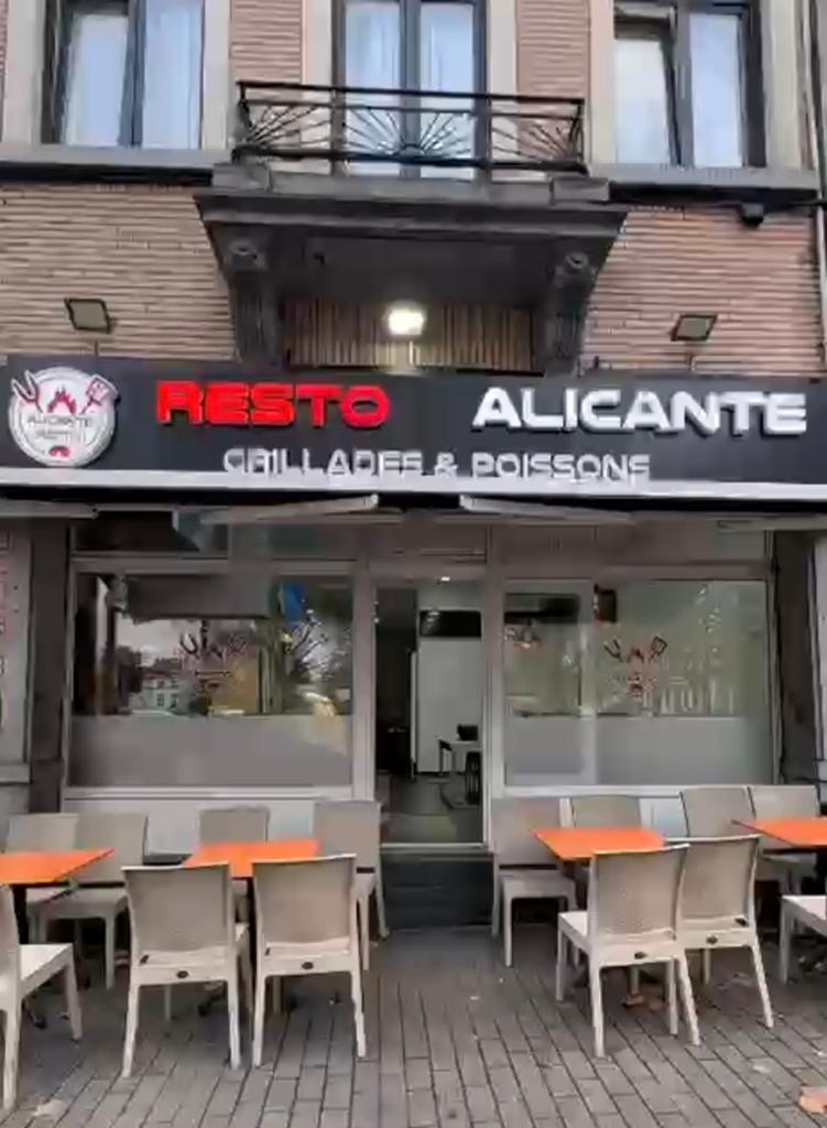 Snack-resto à remettre ,endroit très fréquenté, Articles professionnels
