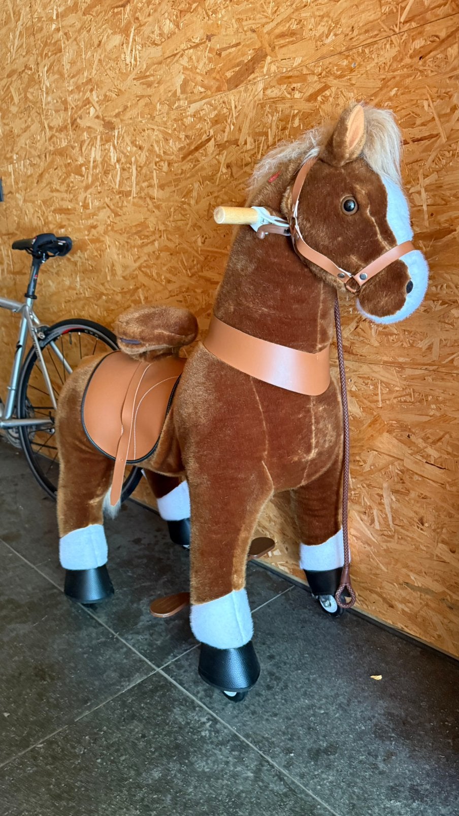 PonyCycle Ride on Horse, Enfants & Bébés, Jouets | Jouets a bascule, Enlèvement, Comme neuf