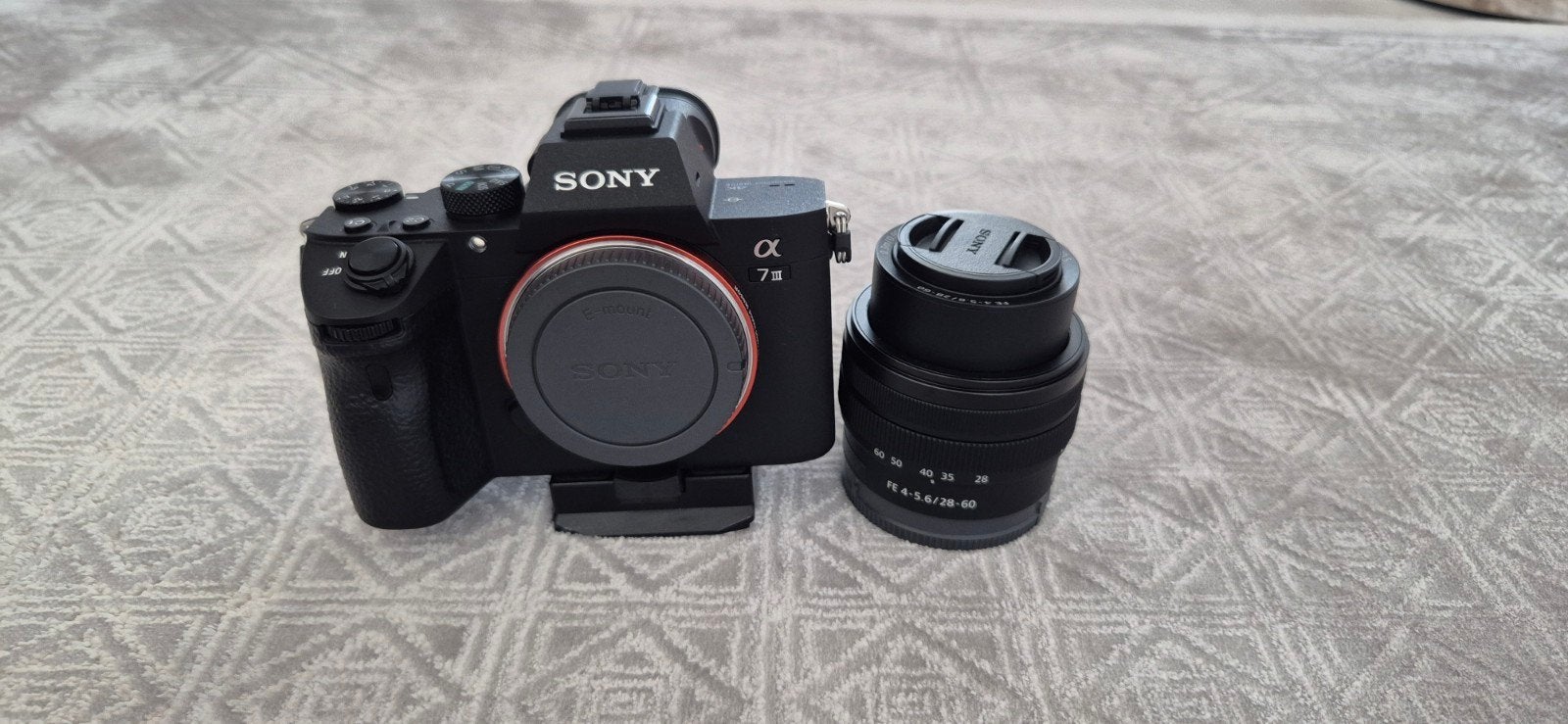 Sony A7 III + DJI RS4 stabilisator + DJI mic + Softbox, Audio, Tv en Foto, Fotocamera's Digitaal, Ophalen, Sony