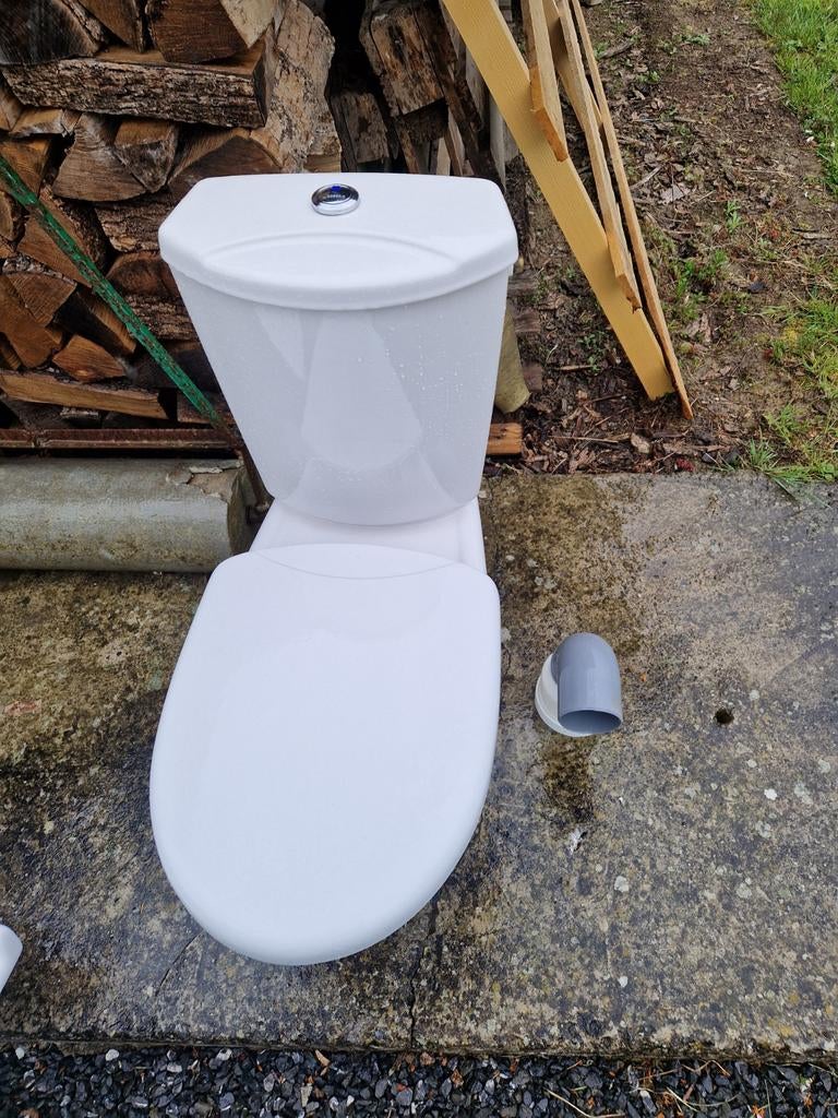 WC Villeroy et Boch, Enlèvement