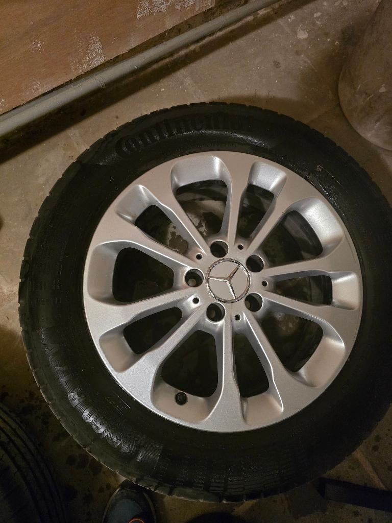 Jante Mercedes 17pouce, Autos : Pièces & Accessoires, Pneus et Jantes, 215 mm, Véhicule de tourisme, Pneus été