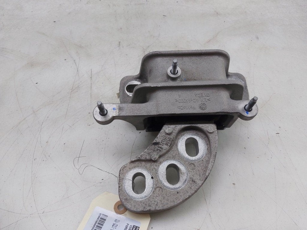 SUPPORT BOITE DE VITESSES Ford Fiesta 7 (01-2017/07-2023), Utilisé, Ford