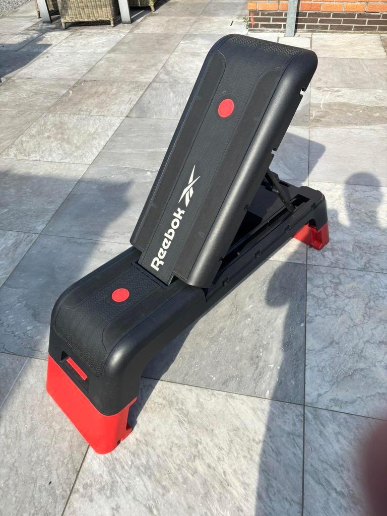 Reebok deck red ( trainingsbank ) PVC, Ophalen, Zo goed als nieuw