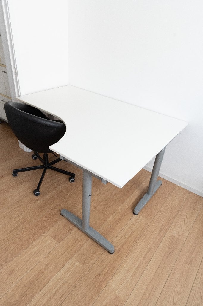 bureau, Huis en Inrichting, Bureaus, Ophalen, 160 cm, Schoolbureau, IKEA