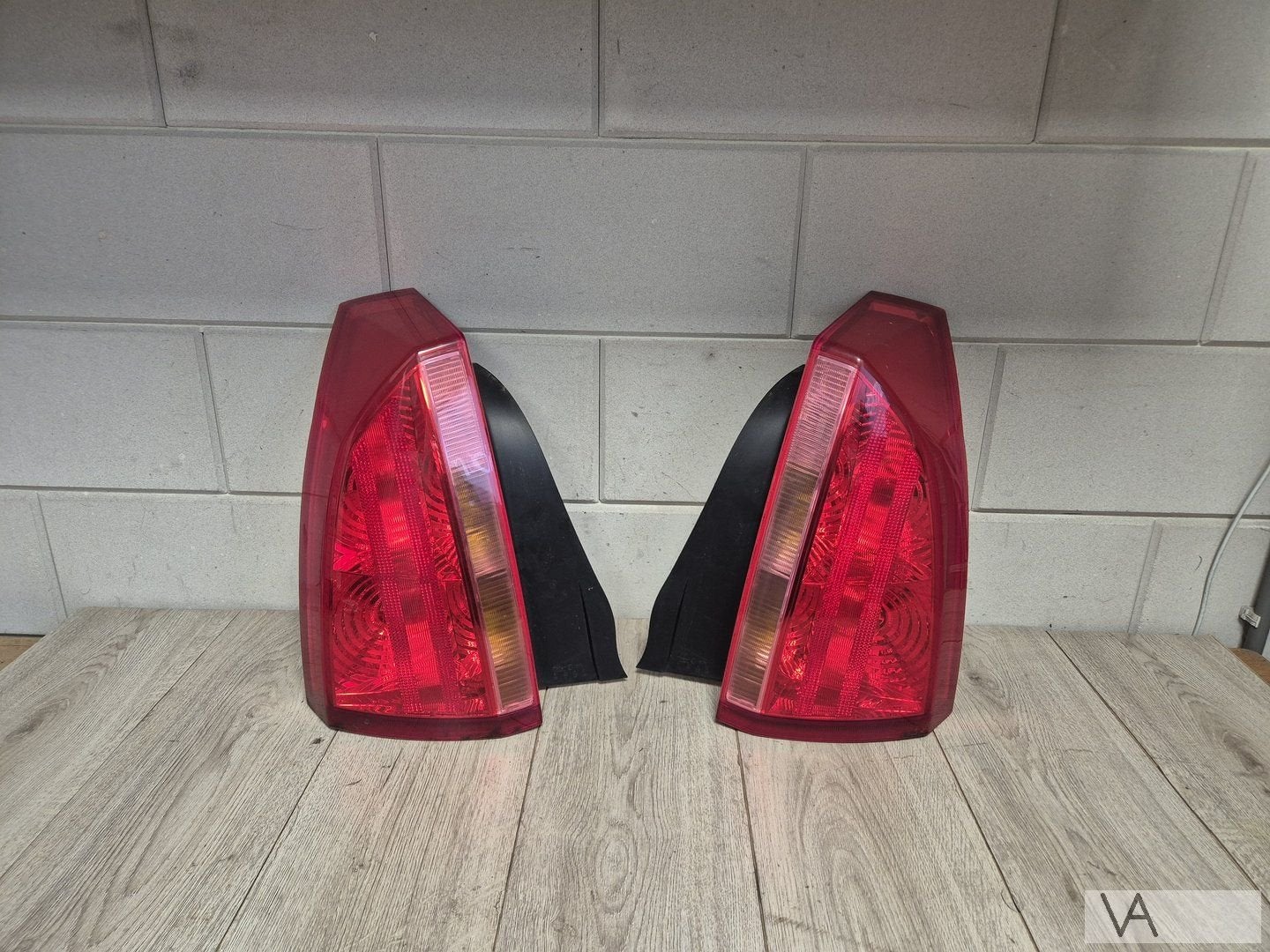 Cadillac BLS sedan 2006 - 2010 achterlicht links rechts €250, Cadillac, -, Utilisé, -
