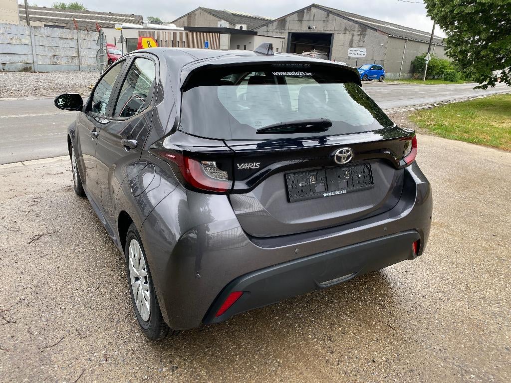 Toyota Yaris 1.0 VVT-i Dynamic, Argent ou Gris, Achat, 998 cm³, Entreprise