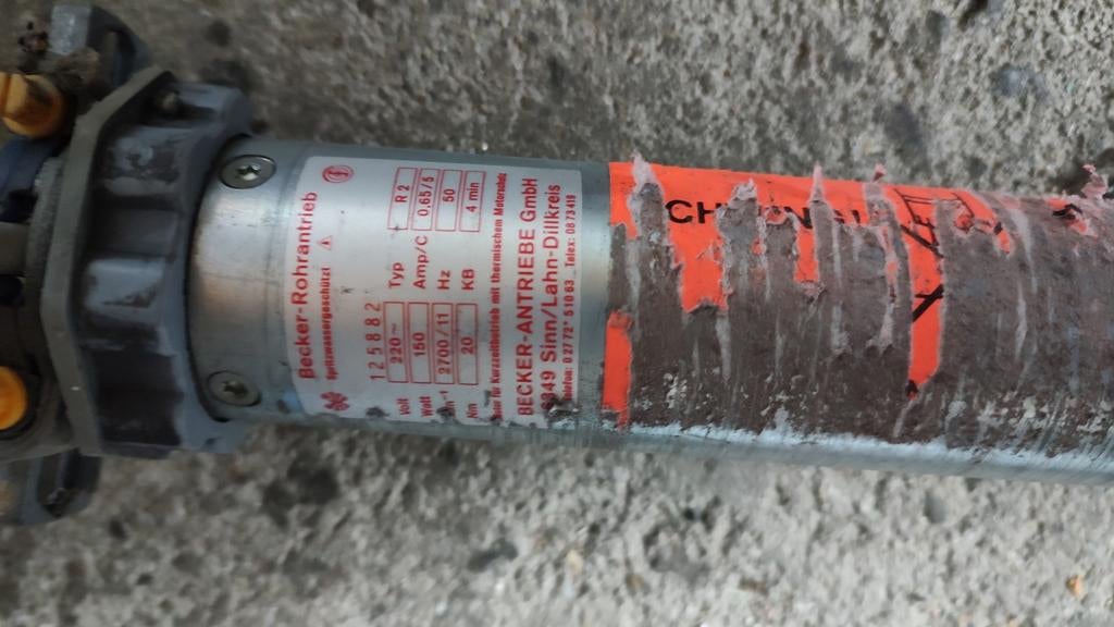 Te koop rolluik motor, Ophalen