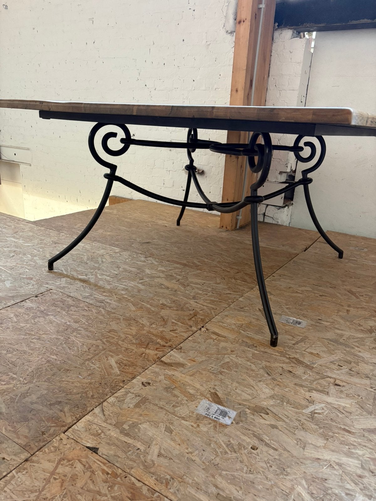 Table bois massif et fer forgé, Jardin & Terrasse, Enlèvement, Comme neuf, Bois