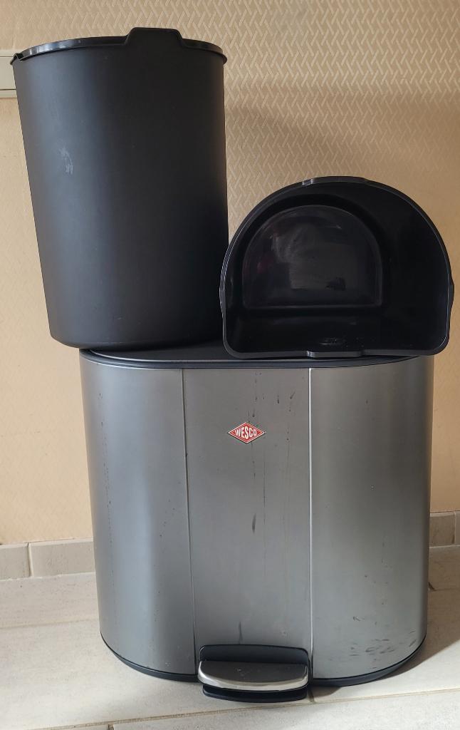 poubelle WESCO 50 litres à pédale pour le tri des déchets, À pédale, 40 litres ou plus, Enlèvement, Utilisé