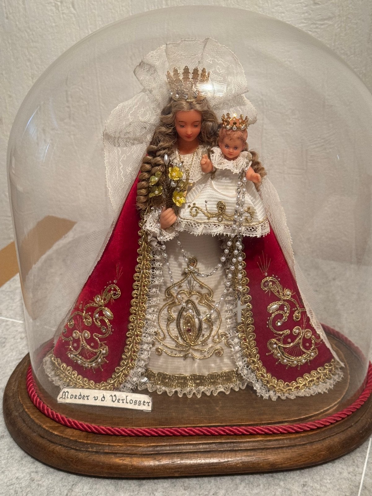 Madonna onder stolp, Antiek en Kunst, Ophalen
