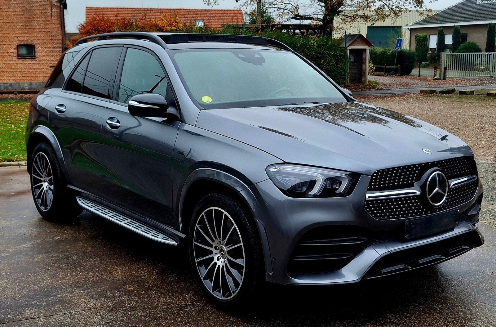 SAC DE NUIT POUR MERCEDES GLE 350e AMG PACK
PHVE
4 Matic, Cuir, Euro 6, Entreprise, 5 places