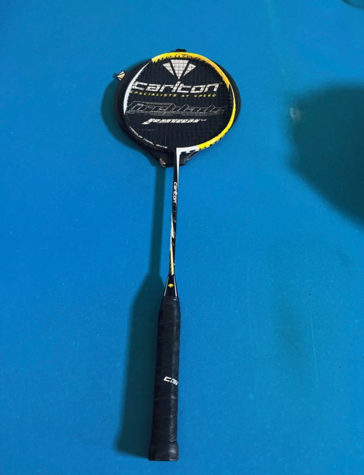 Raquette de badminton Carlton, Sports & Fitness, Badminton, Enlèvement, Comme neuf, Raquette(s)