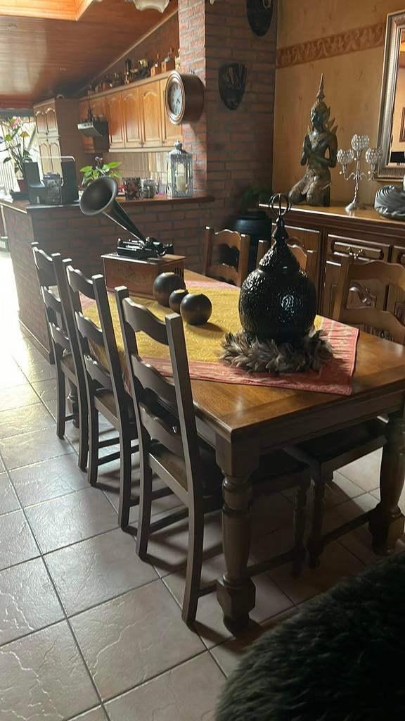 Tafel. Met 6 Stoelen., Ophalen, Zo goed als nieuw