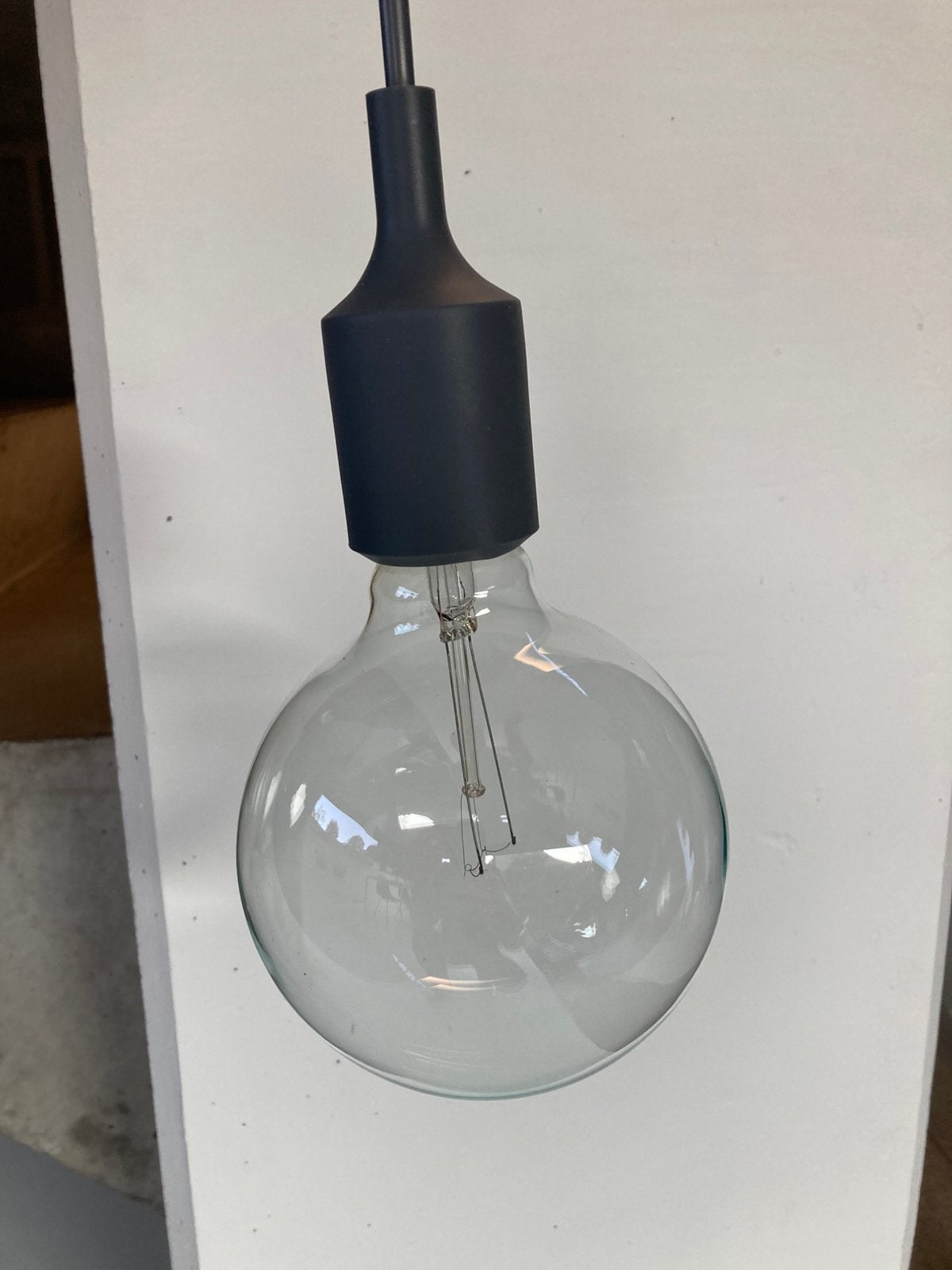 Muuto e27 design lamp donkergrijs, Enlèvement ou Envoi, Comme neuf