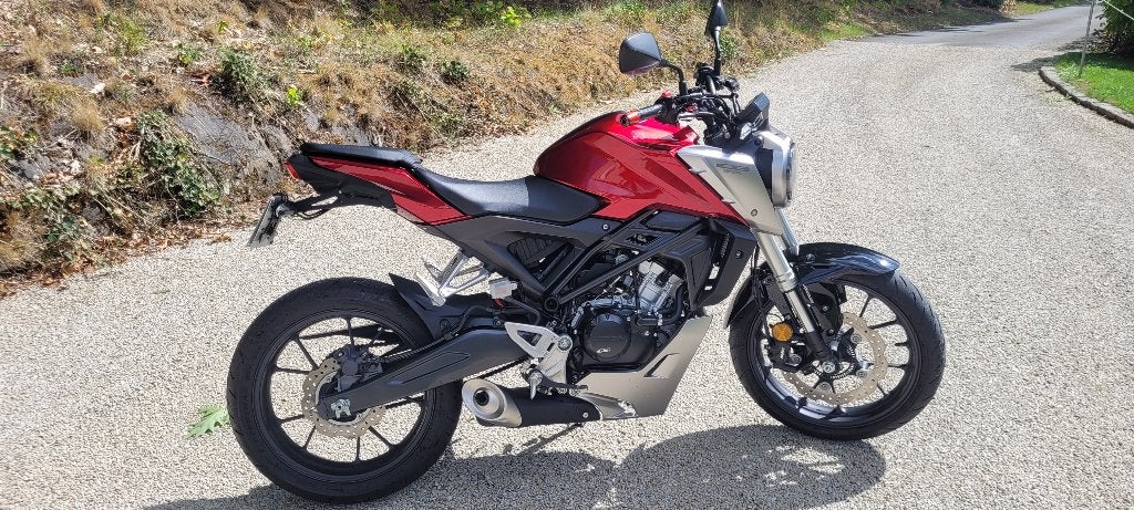 Honda CB125R Rood 2020 - 5882km, Occasion, Particulier, 125 cc, 11 kW of minder