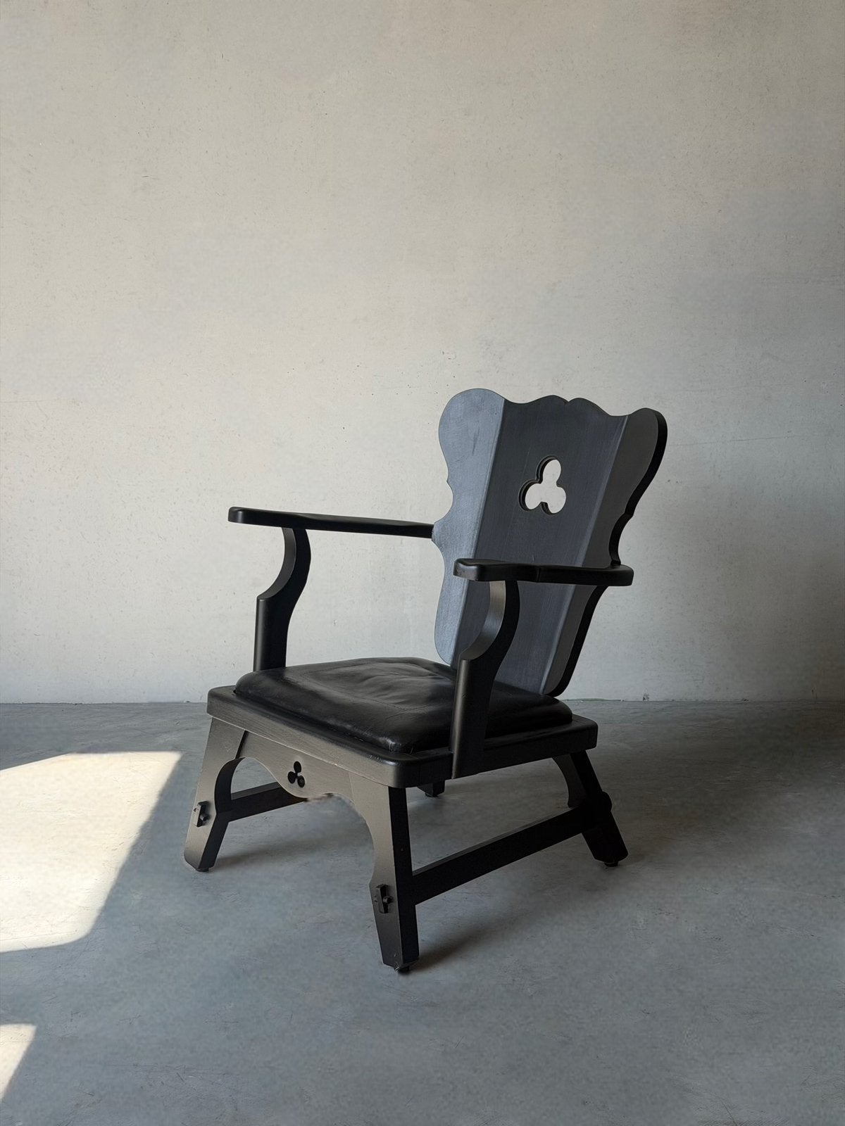 Vintage brutalist houten fauteuil, Huis en Inrichting, Ophalen, Zo goed als nieuw, Hout