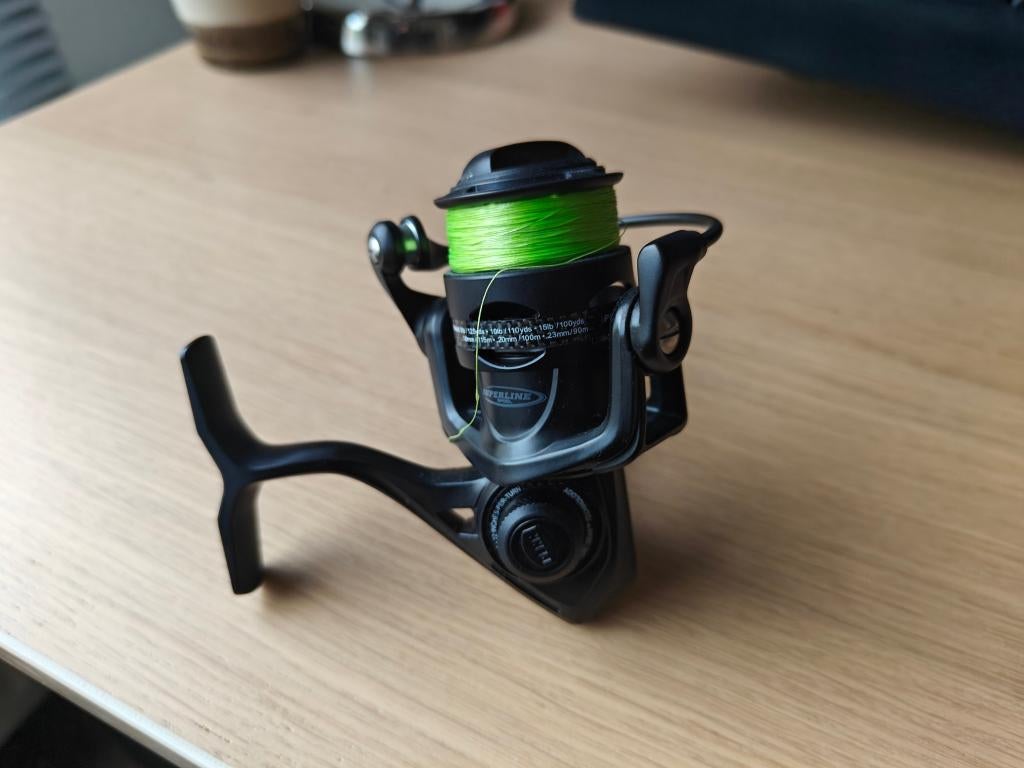 Penn - Conflict II 1000 molen Roofvissen, Enlèvement ou Envoi, Comme neuf, Moulinet