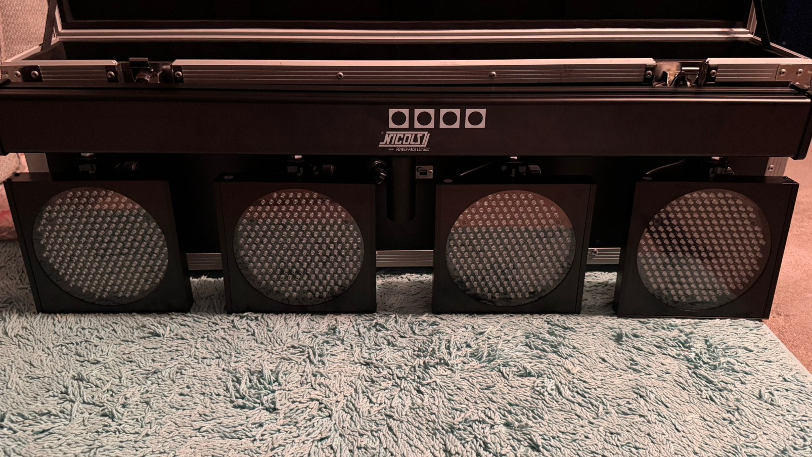 Nicols Power Pack LED 500 – 4 LED-spots + flightcase, Ophalen, Zo goed als nieuw